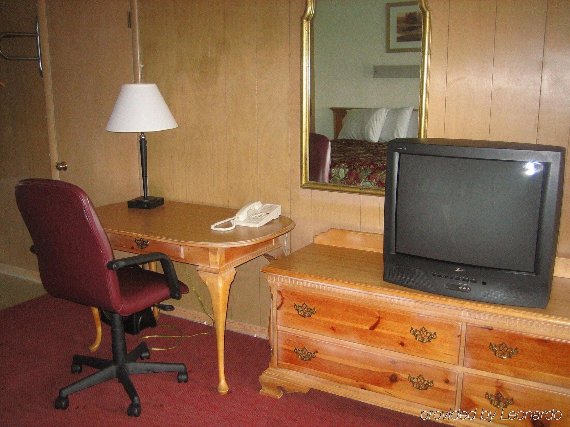 Blue Sky Inn Glens Falls-Saratoga-Lake George Екстер'єр фото